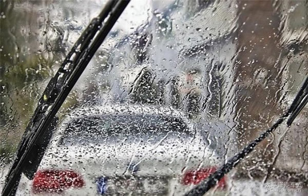 科目二、科目三遇到下雨天應(yīng)該怎樣做？考試順利會(huì)通過(guò)